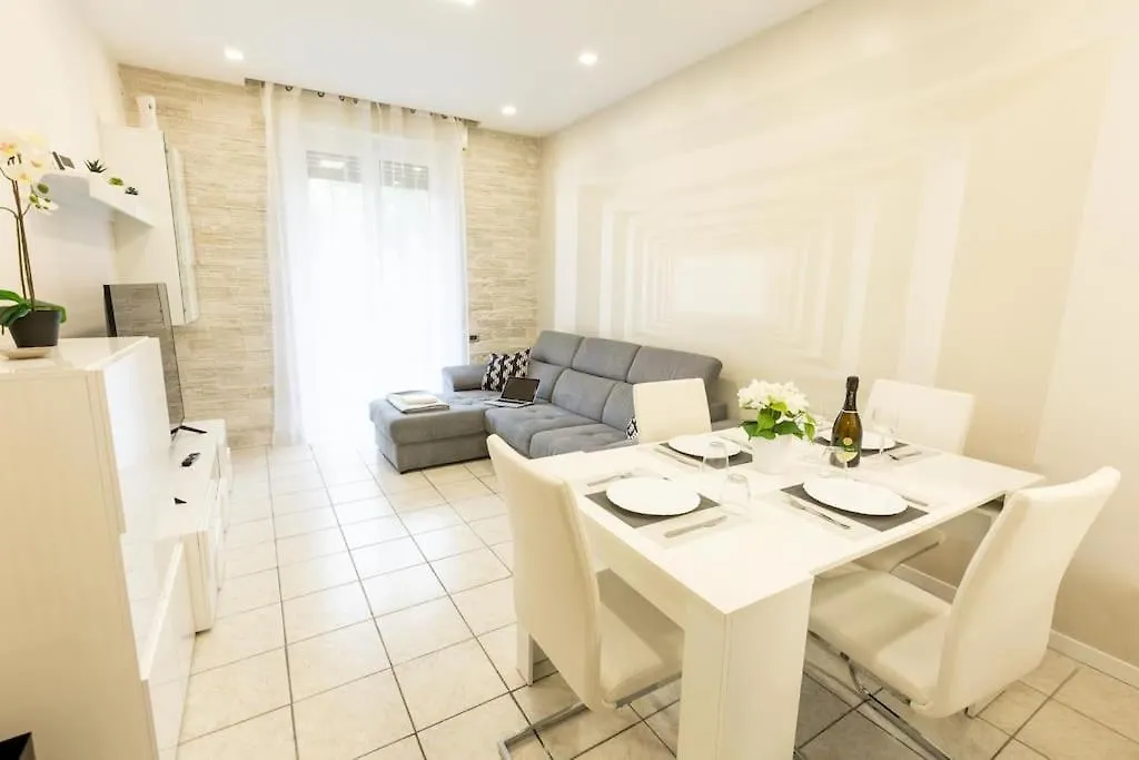 La Casa Di Pan Apartment Cremeno 0*,